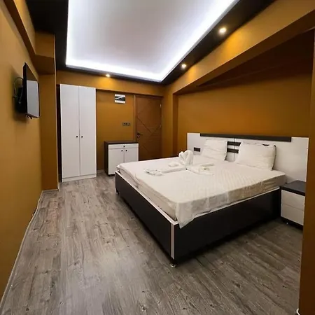 Grand Ayhan